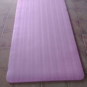 esterilla de yoga tresko extendida